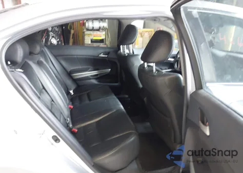 2009 Honda Accord 2.4 Ex-L from USA, damaged, VIN 1HGCP26829A045161